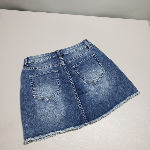 Nobo mid rise raw hem jean skirt size 7 - Picture 3 of 9